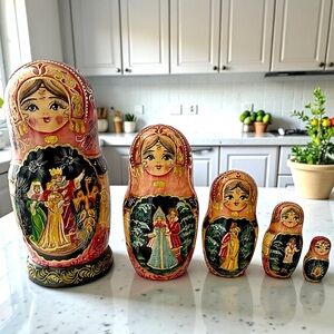 VINTAGE Russian Signed Matryoshka Fairytale 5 Wooden Hand Painted Nesting Dolls
